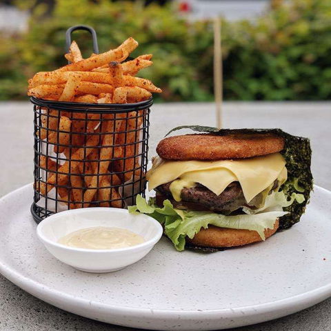 Asi Burgers - Lightning Ridge Tourism 0