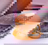 Paul's Famous Hamburgers - Sylvania - Lightning Ridge Tourism