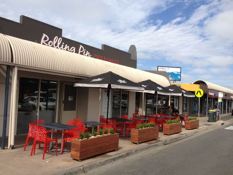 Rolling Pin Pies And Cakes Ocean Grove - Lightning Ridge Tourism 0