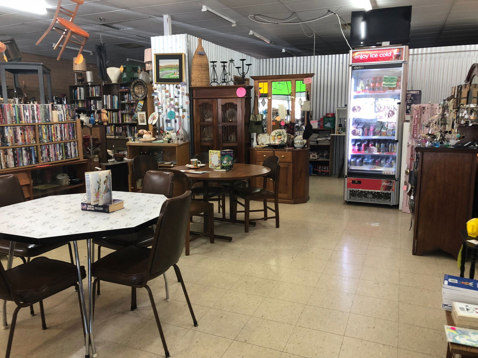 Lightning Ridge Tourism