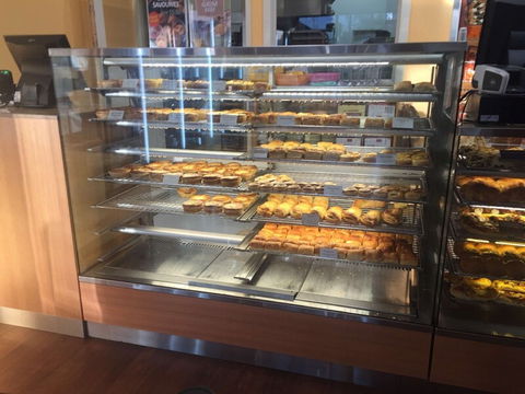Banjo's Bakery Cafe - Lightning Ridge Tourism 0