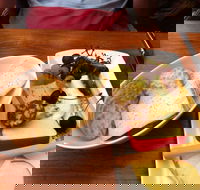 Dunes Restaurant  Kiosk Palm Beach - Lightning Ridge Tourism