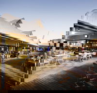 Kawana Waters Hotel - Lightning Ridge Tourism