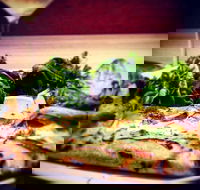 Paris Brest Fine Bistro  Catering - Lightning Ridge Tourism