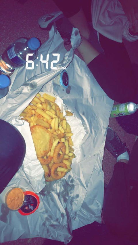 Sharks Tail Fish & Chippery - Lightning Ridge Tourism 0