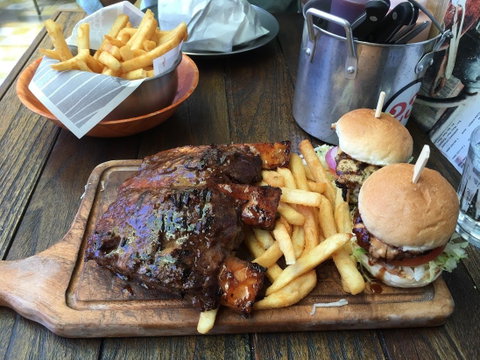 Nando's - Lightning Ridge Tourism 0