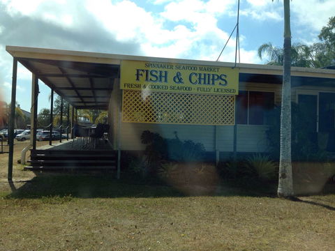 Spinnakers Fish & Chips - Lightning Ridge Tourism 0