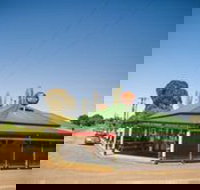 Wombat Hotel - Lightning Ridge Tourism