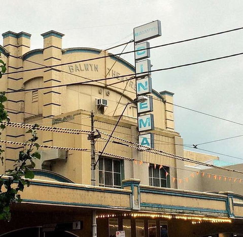 Palace Cinema Cafe - Lightning Ridge Tourism 0