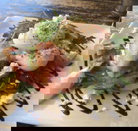 Gilligan's - Lightning Ridge Tourism