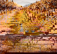 Whispering Brook - Lightning Ridge Tourism
