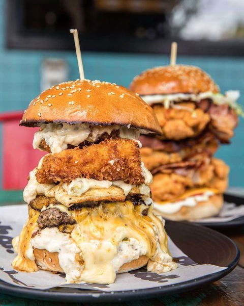PHAT Pizza And Burger Bar - Lightning Ridge Tourism 0