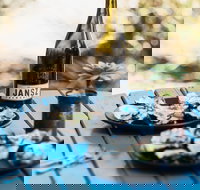 Get Shucked - Lightning Ridge Tourism