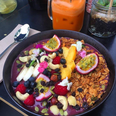Industrial Harvest - Lightning Ridge Tourism 0