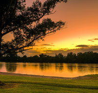 Three Birds Riverfront Restaurant - Lightning Ridge Tourism