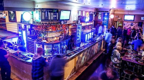 The Clarendon Hotel Bar - Lightning Ridge Tourism 0