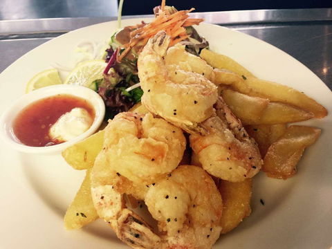 Cafe Black Bay - Lightning Ridge Tourism 0