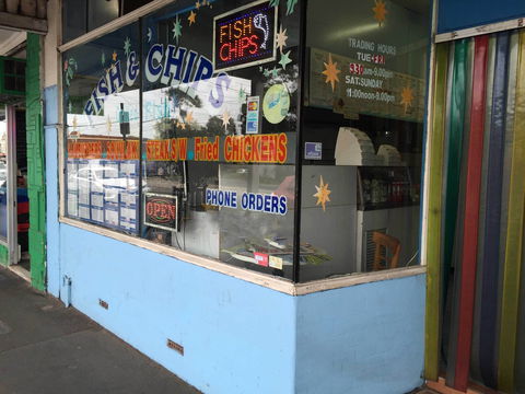 HD Con's Fish & Chips - Lightning Ridge Tourism 0