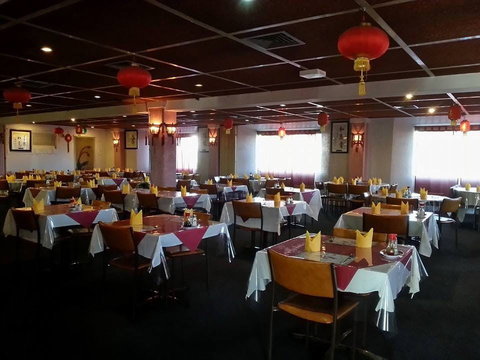 Red Lantern Licensed Chinese Restaurant - Lightning Ridge Tourism 0