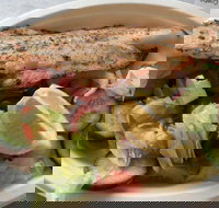 Fish N Chix - Castle Hill - Lightning Ridge Tourism