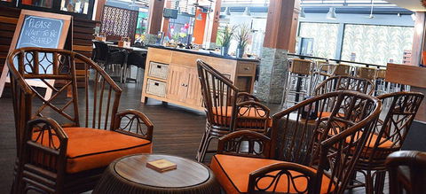 Narangba Valley Tavern - Lightning Ridge Tourism 0