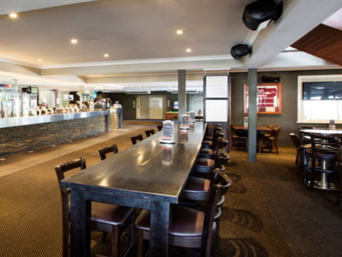 North Gong Hotel - Lightning Ridge Tourism 0