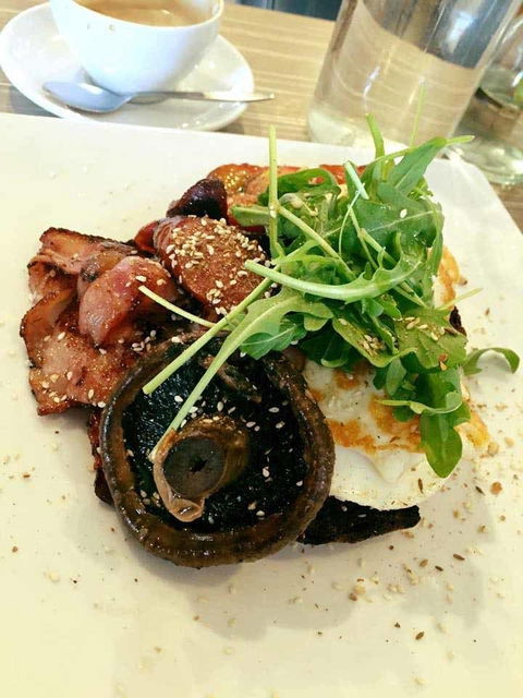 GG's Cafe Dulwich - Lightning Ridge Tourism 0