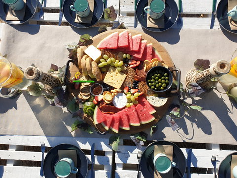 Southbound Escapes Pop Up Picnic - Lightning Ridge Tourism 1