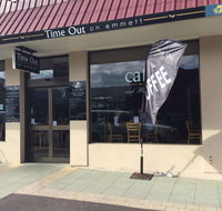 Time Out on Emmett - Lightning Ridge Tourism