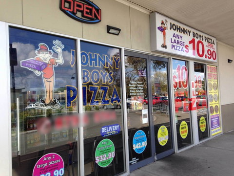 Johhny Boys Pizza - Berwick - Lightning Ridge Tourism 0