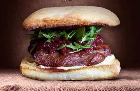 FB's Fancy Burgers - Blackwood - Lightning Ridge Tourism 0
