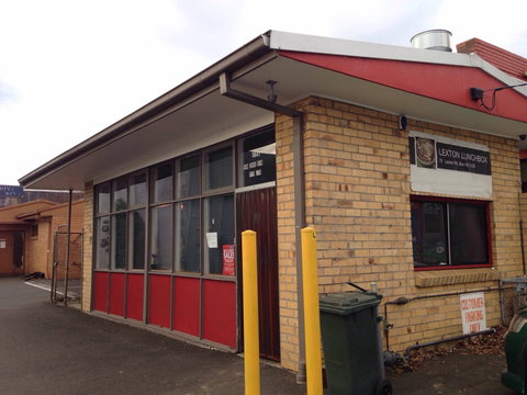 Lexton Lunch Box - Lightning Ridge Tourism 0