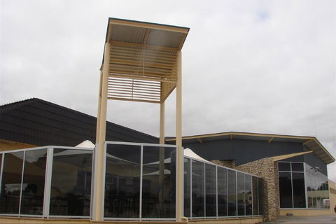 Mulga Hill Tavern - Lightning Ridge Tourism 1