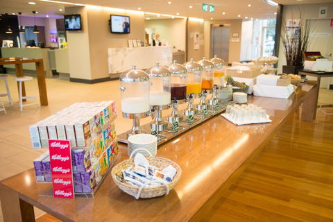 Q Cafe - Lightning Ridge Tourism 1