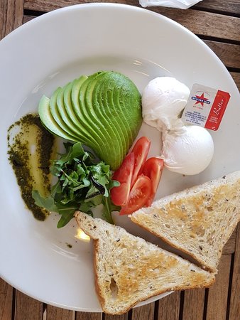 Cuttlefish Cafe - Lightning Ridge Tourism 0