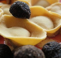 Gilligans Beachside Cafe - Lightning Ridge Tourism