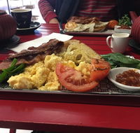 Mangerton Corner Store - Lightning Ridge Tourism