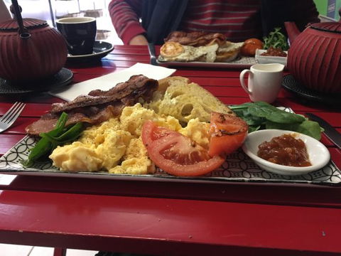 Mangerton Corner Store - Lightning Ridge Tourism 0