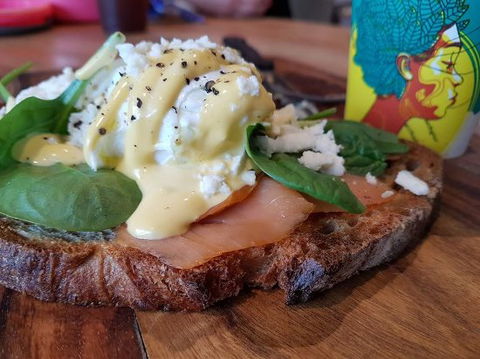 Deli & Dine On Market - Lightning Ridge Tourism 0