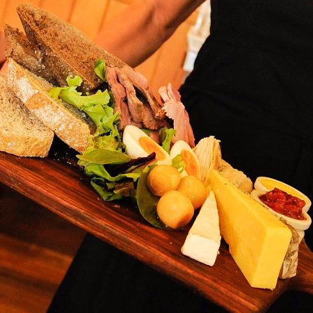 Ingleside Bakery Cafe - Lightning Ridge Tourism 0