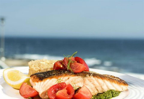 Tinto Thai - Lightning Ridge Tourism 9