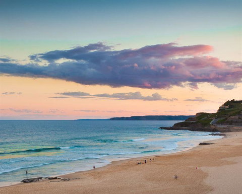 Tinto Thai - Lightning Ridge Tourism 8