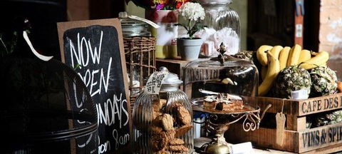 Worn-Out-Wares Cafe - Lightning Ridge Tourism 1