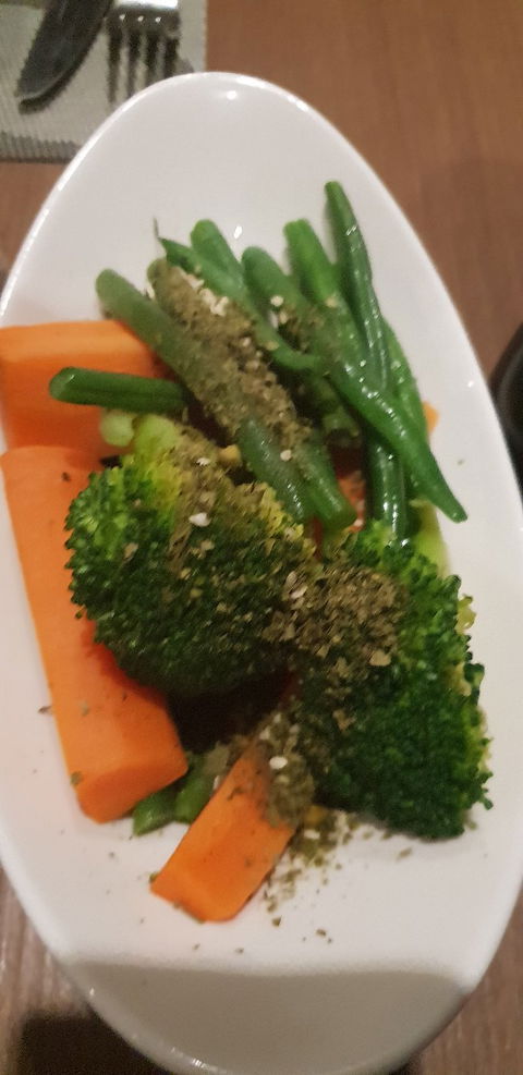 Mangata Bistro & Bar - Lightning Ridge Tourism 9