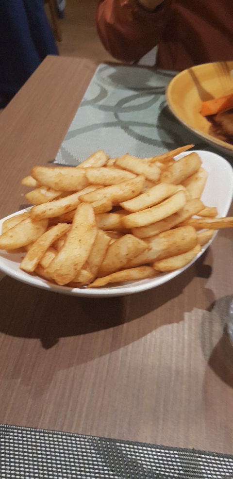 Mangata Bistro & Bar - Lightning Ridge Tourism 7