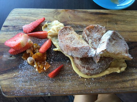 Q Bar And Brasserie On The Avenue - Lightning Ridge Tourism 0