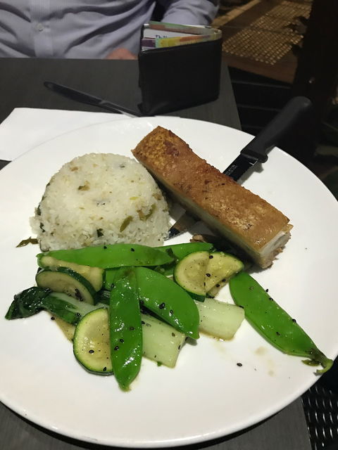 Q Bar And Brasserie On The Avenue - Lightning Ridge Tourism 1