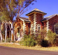 Mad Clappin' Harry's - Lightning Ridge Tourism