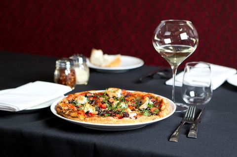 Pizza Giovanni - Lightning Ridge Tourism 0