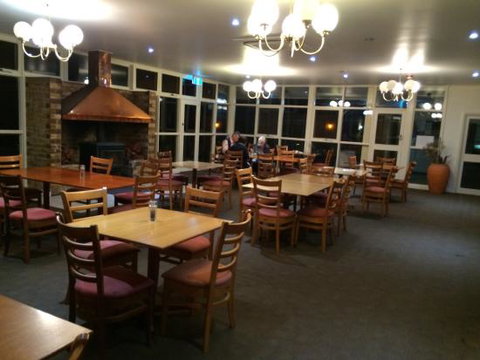 Poddy Dodgers Bar And Bistro - Lightning Ridge Tourism 0